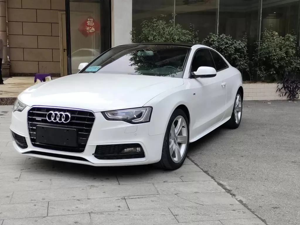 Audi A5 (imported) A5 (imported) 2013 Coupe 50 TFSI quattro Style Edition — photo 1