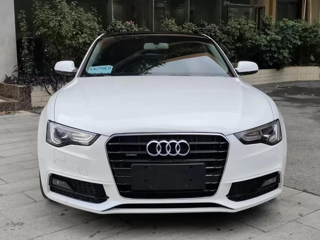 Audi A5 (imported) A5 (imported) 2013 Coupe 50 TFSI quattro Style Edition — Voir la photo 2