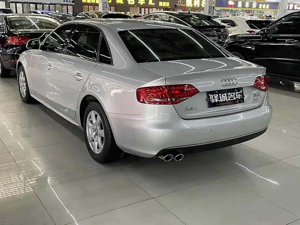 Audi A4L A4L 2010 2 TFSI Comfort Edition — Ver foto 5