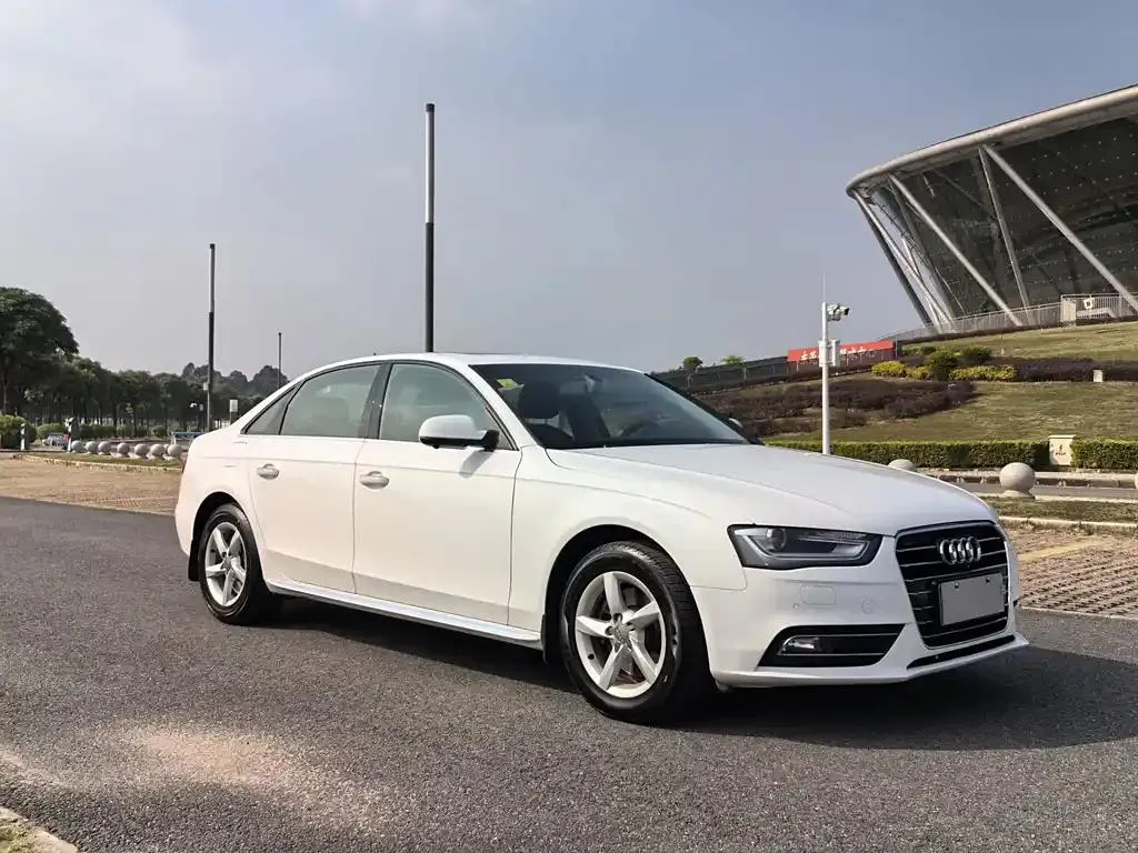 Audi A4L A4L 2016 35 TFSI Automatic Standard Model — عرض الصورة 4