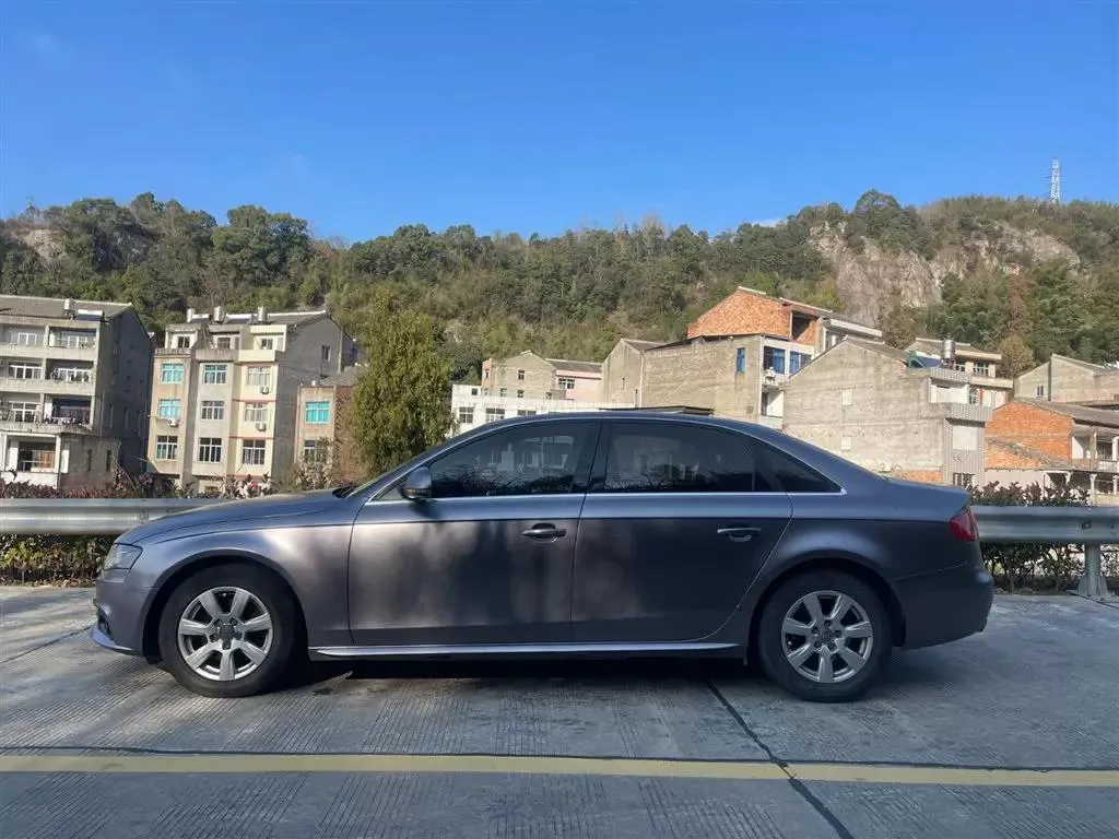 Audi A4L A4L 2010 2 TFSI Luxury — View photo 5