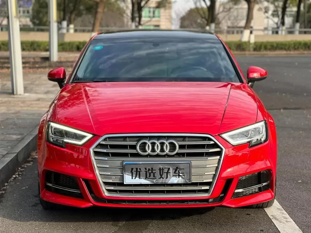 Audi A3 A3 2020 Limousine 35 TFSI Fashionable National V — Voir la photo 2