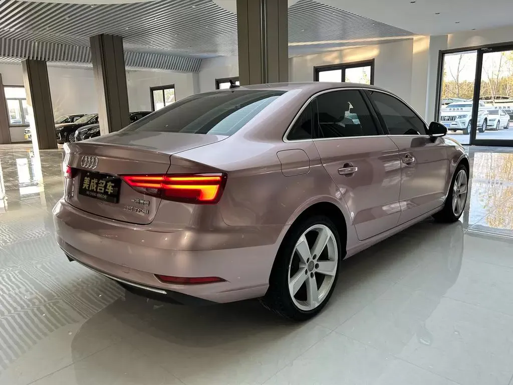 Audi A3 A3 2019 Limousine 35 TFSI Fashion Edition National V — Ver foto 4