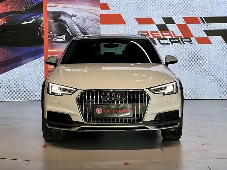 Audi A4 (imported) A4 (imported) 2019 45 TFSI allroad quattro Fashion — Ver foto 2
