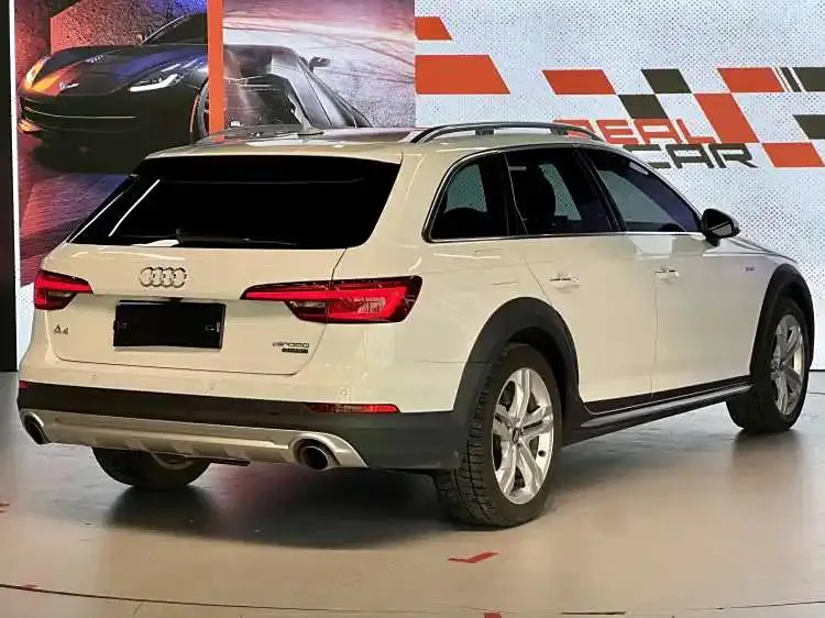 Audi A4 (imported) A4 (imported) 2019 45 TFSI allroad quattro Fashion — Ver foto 4