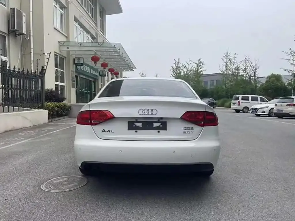 Audi A4L A4L 2011 2 TFSI Standard — Voir la photo 5
