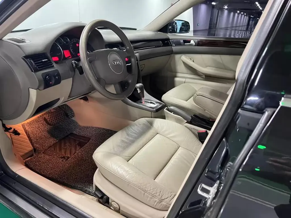 Audi A6 A6 2004 2.8L Executive Edition — Voir la photo 5