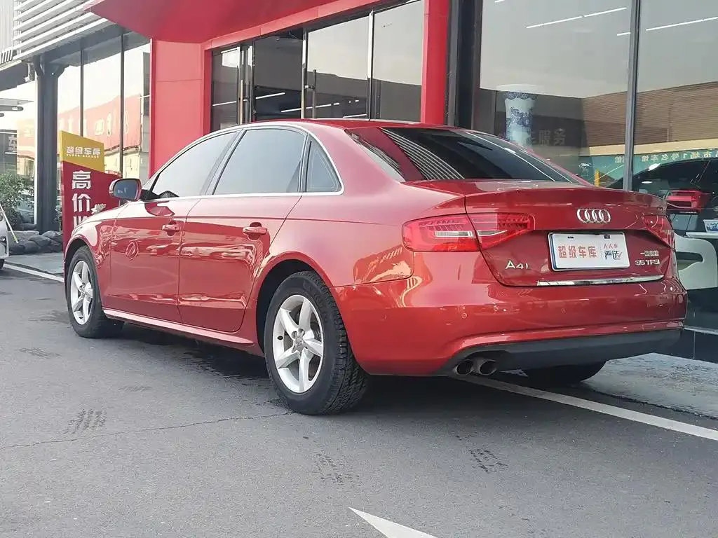 Audi A4L A4L 2013 35 TFSI Automatic Comfort — View photo 4