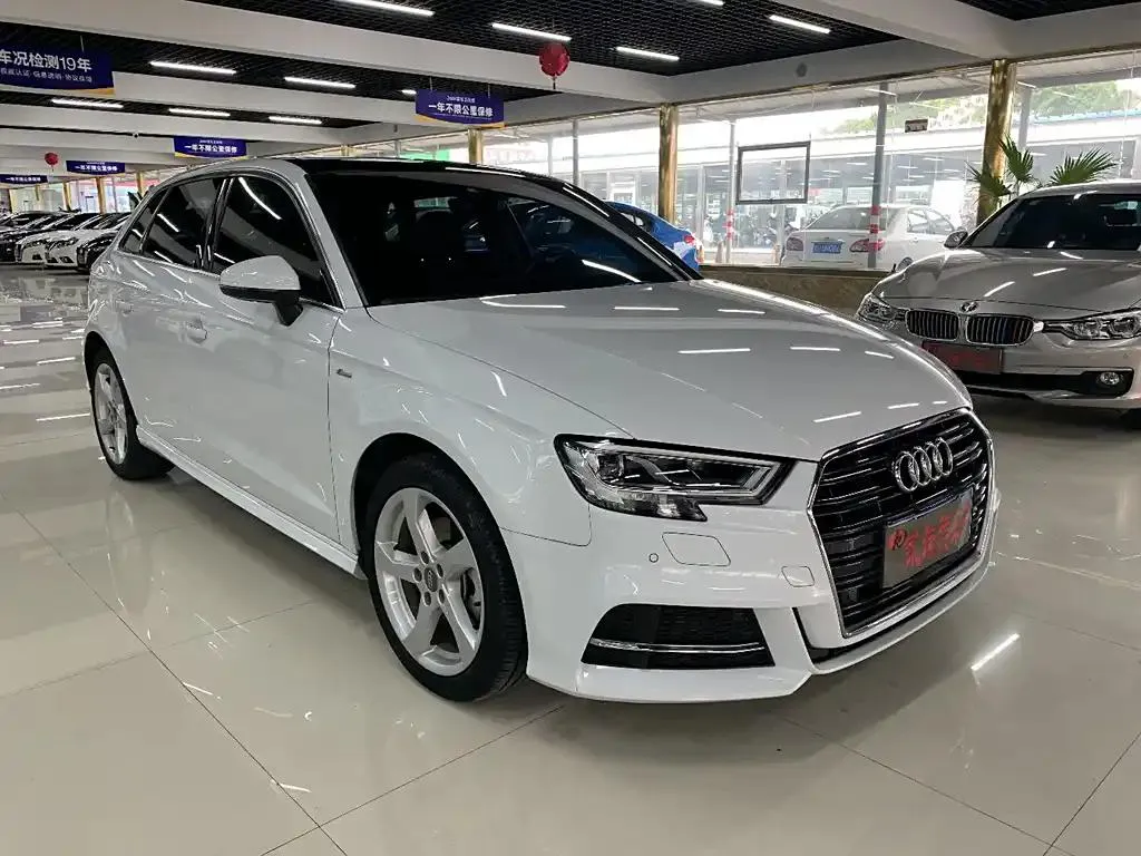 Audi A3 A3 2019 Sportback 35 TFSI Fashionable National VI — View photo 4