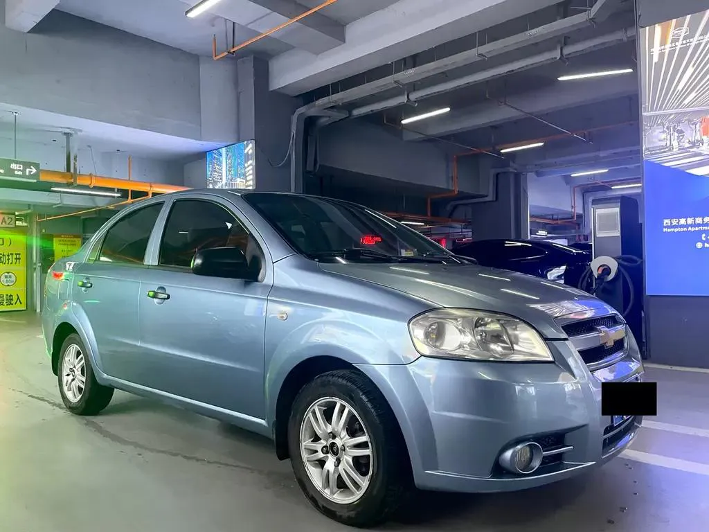 Chevrolet Chevrolet LOVA — Синий