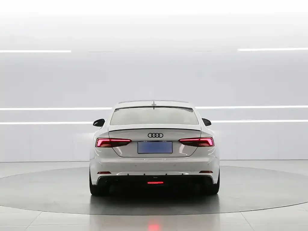 Audi A5 (imported) A5 (imported) 2017 Coupe 45 TFSI quattro Sports — Voir la photo 5