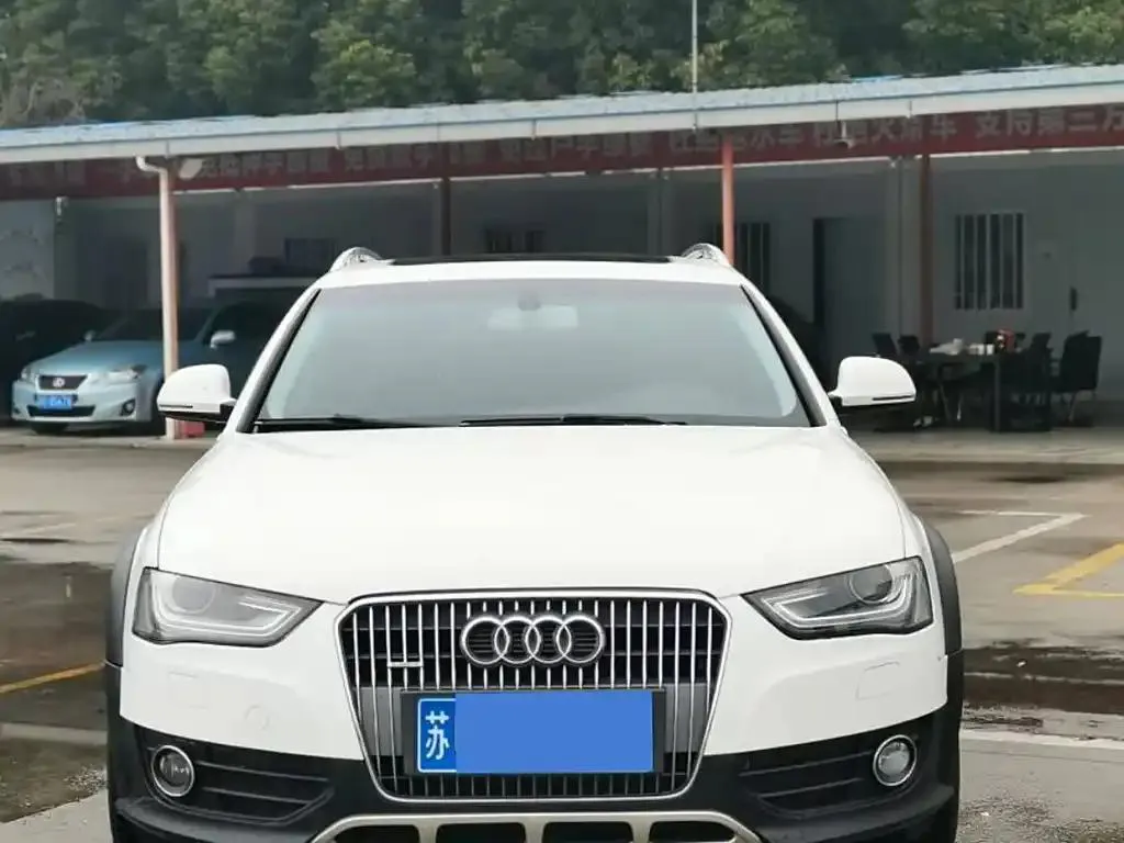 Audi Audi A4 (imported) — Белый