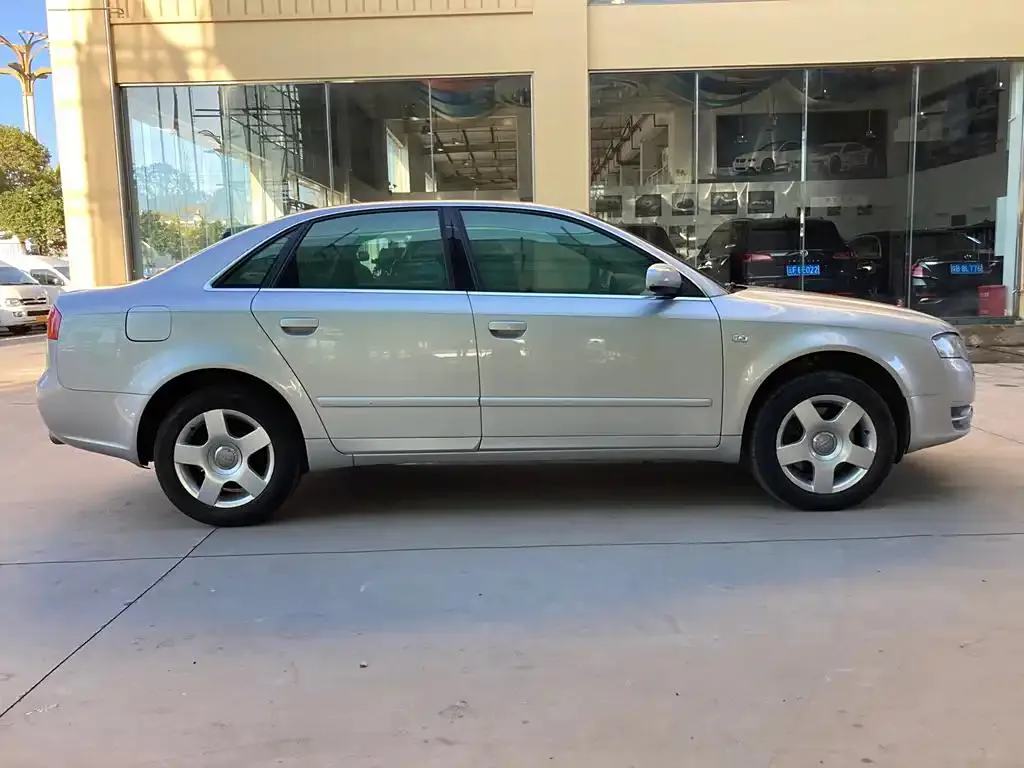 Audi A4 A4 2006 1.8T Automatic Basic — Voir la photo 5