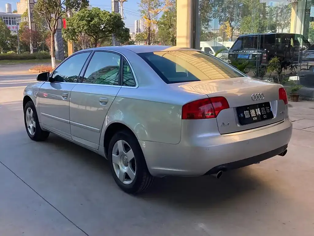 Audi A4 A4 2006 1.8T Automatic Basic — Voir la photo 6