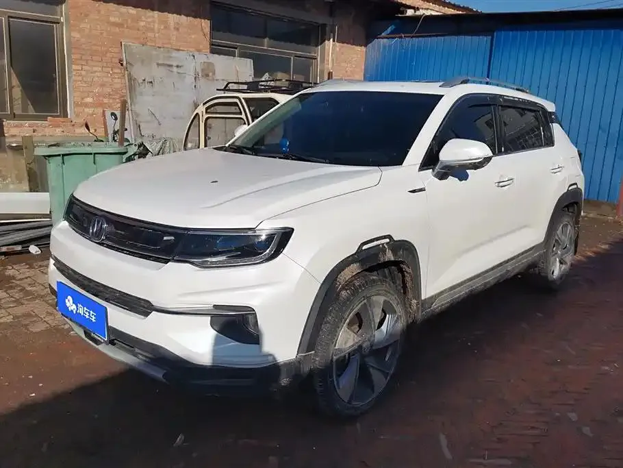 Changan CS35PLUS CS35PLUS 2019 1.6L Automatic Intelligent Connection Edition — photo 1