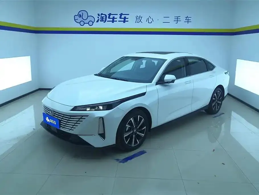 Changan Eado Eado 2024 1.5T GDI Automatic Flagship Model — photo 1