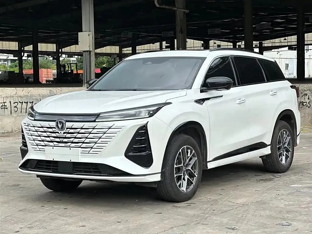 Changan CS75PLUS CS75PLUS 2024 third generation champion version 1.5T smart driving leader — photo 1