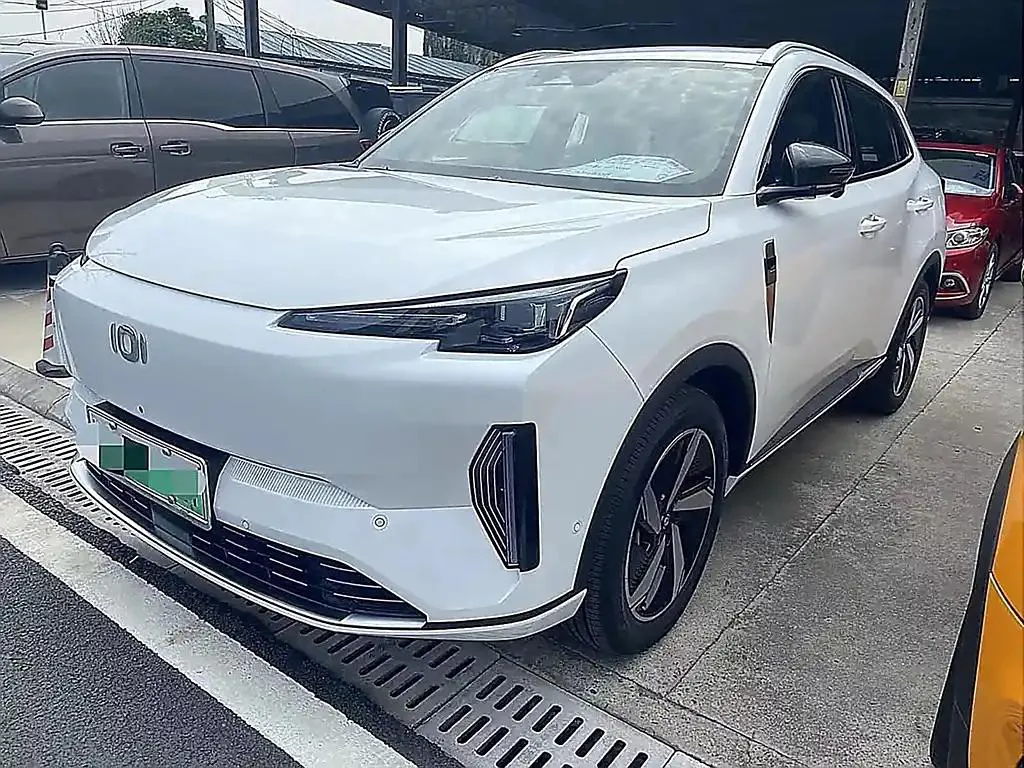 Changan Changan Nevo Q05 — Blanc