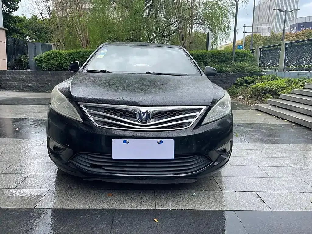 Changan Eado Eado 2013 1.6L Manual Comfort National V — photo 1