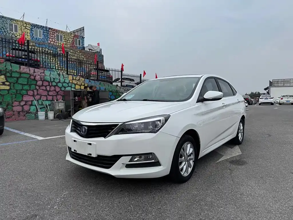 Changan Alsvin V7 Alsvin V7 2015 1.6L Automatic Enjoyable Edition National IV — photo 1