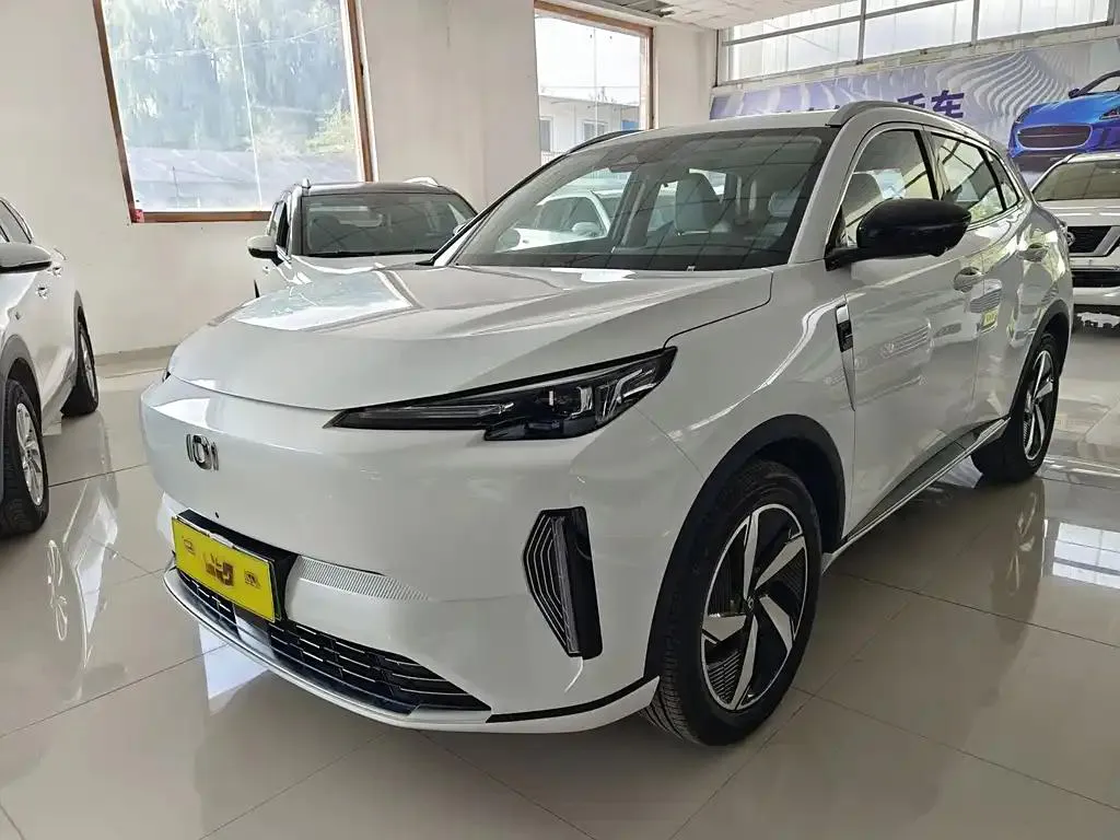 Changan Changan Nevo Q05 — Blanc