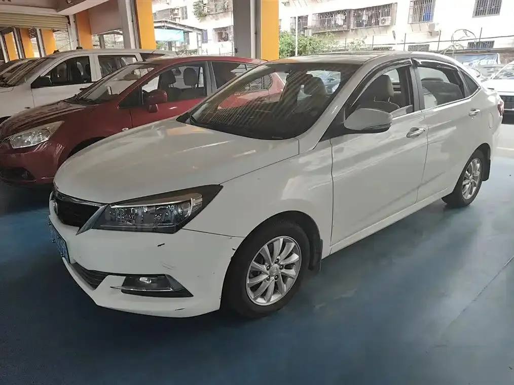 Changan Alsvin V7 Alsvin V7 2015 1.6L Manual Enjoyment Edition National V — photo 1