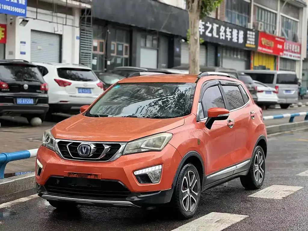 Changan CS15 CS15 2016 1.5L Manual Premium Edition — photo 1