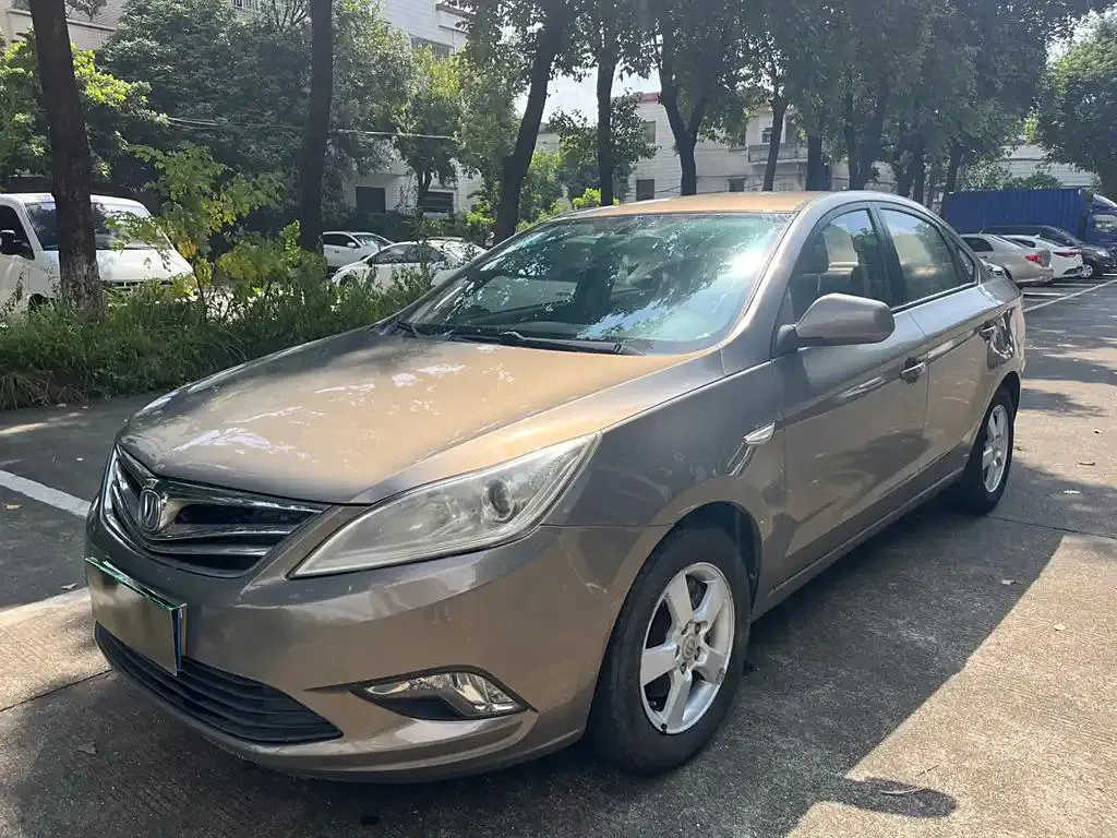 Changan Eado Eado 2012 1.6L Manual Comfort Type National IV — photo 1