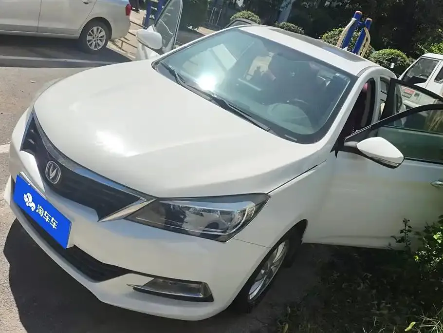 Changan Alsvin V7 Alsvin V7 2015 1.6L Manual Sport National IV — photo 1