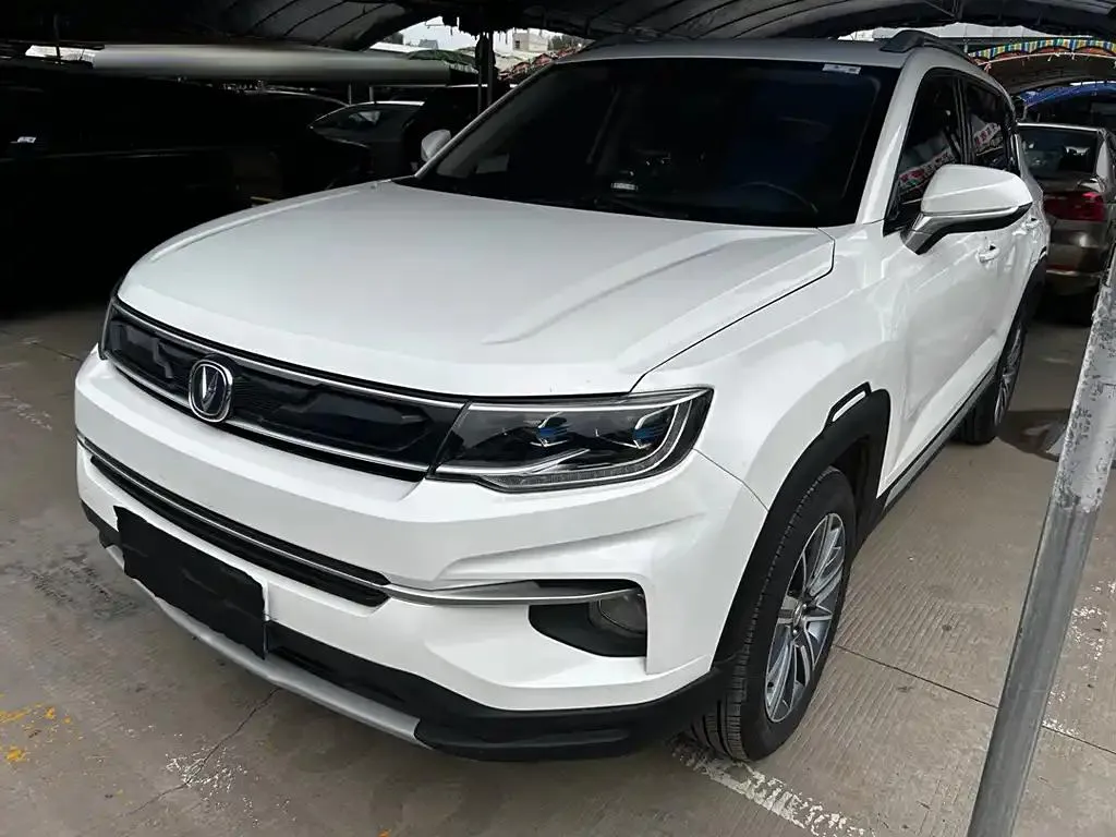 Changan CS35PLUS CS35PLUS 2019 1.6L Manual Cool Link Edition — photo 1