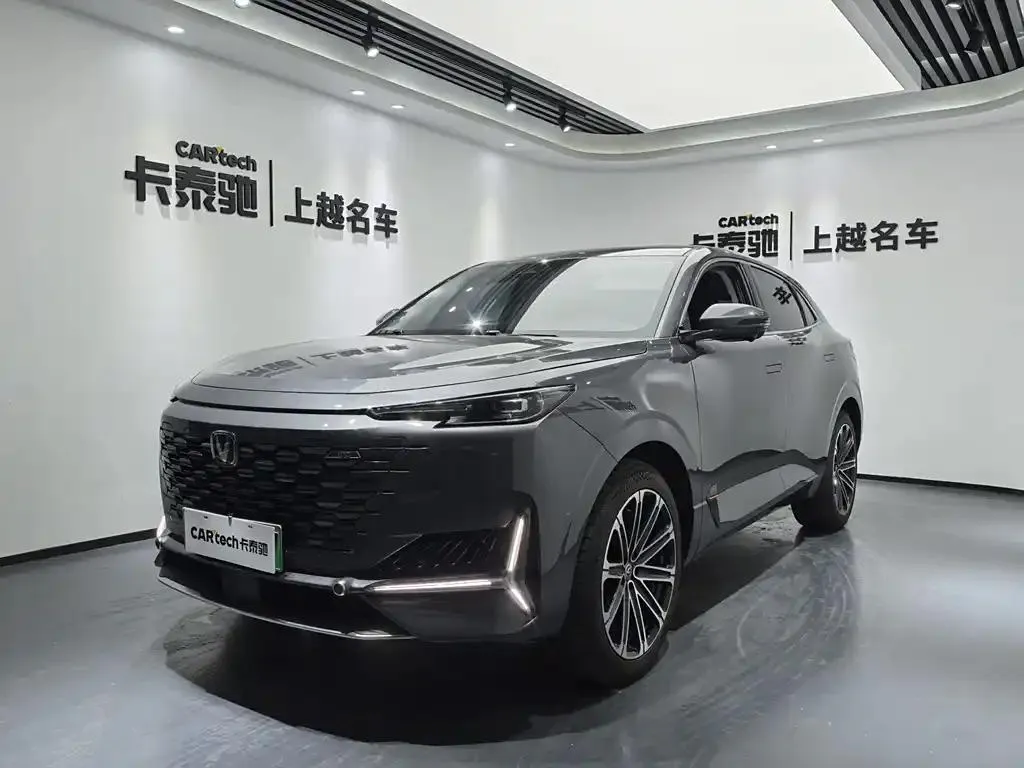 Changan UNI-K iDD UNI-K iDD 2023 1.5T 135km Smart Cool Edition — photo 1