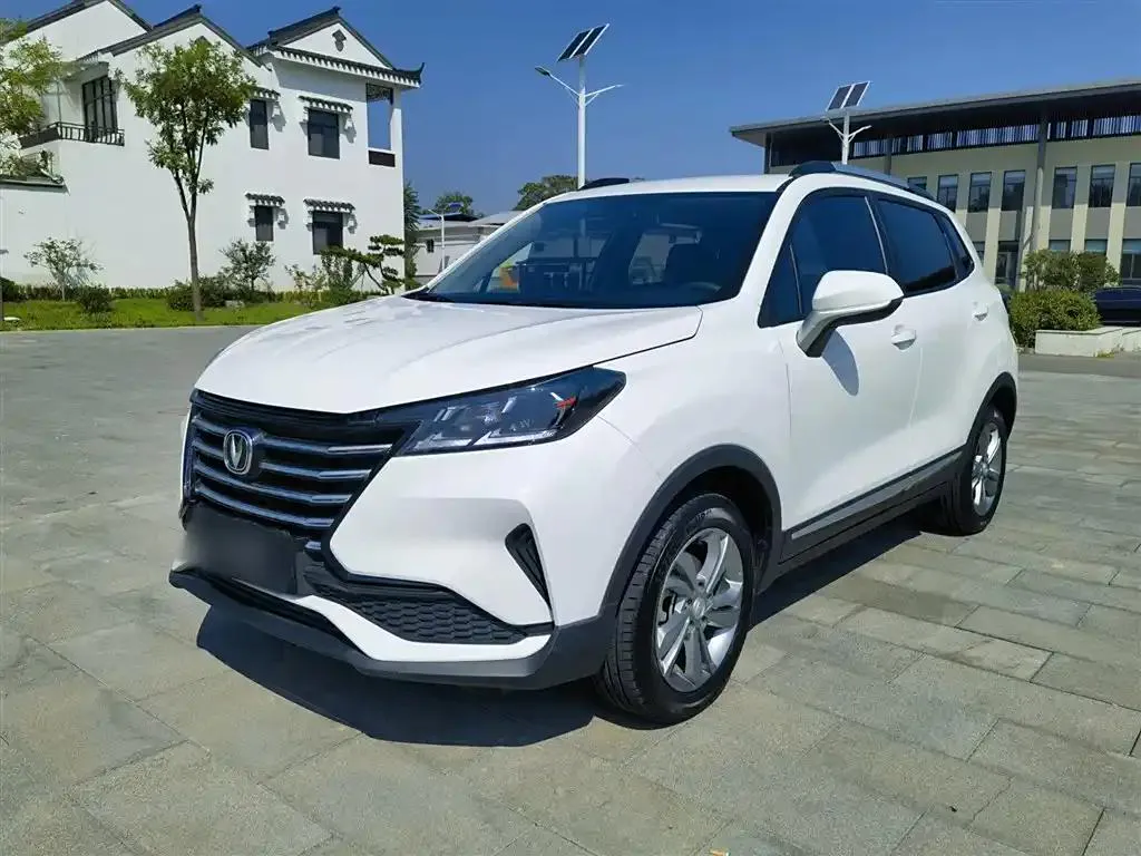 Changan CS15 CS15 2021 1.5L Automatic Progressive — photo 1