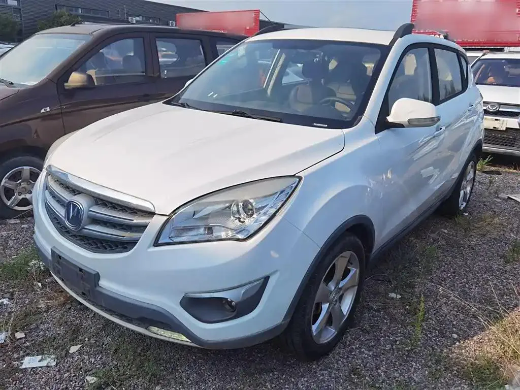 Changan CS35 CS35 2016 1.6L Manual Premium Edition National V — photo 1