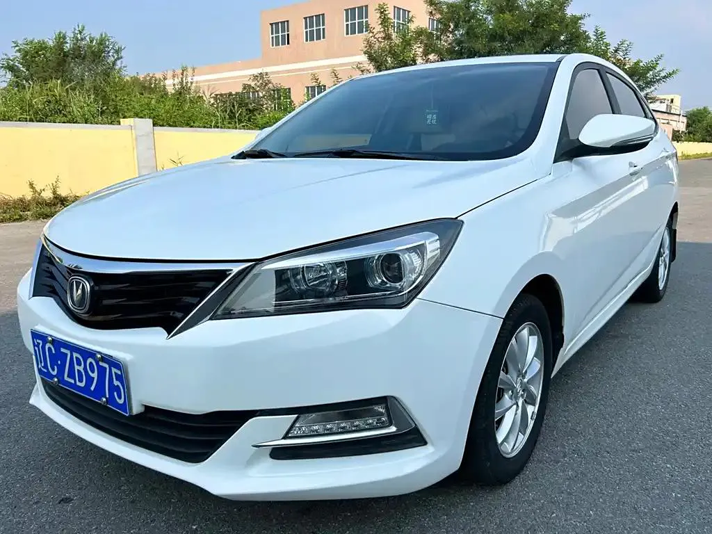 Changan Alsvin V7 Alsvin V7 2015 1.6L Automatic Sport Type National V — photo 1