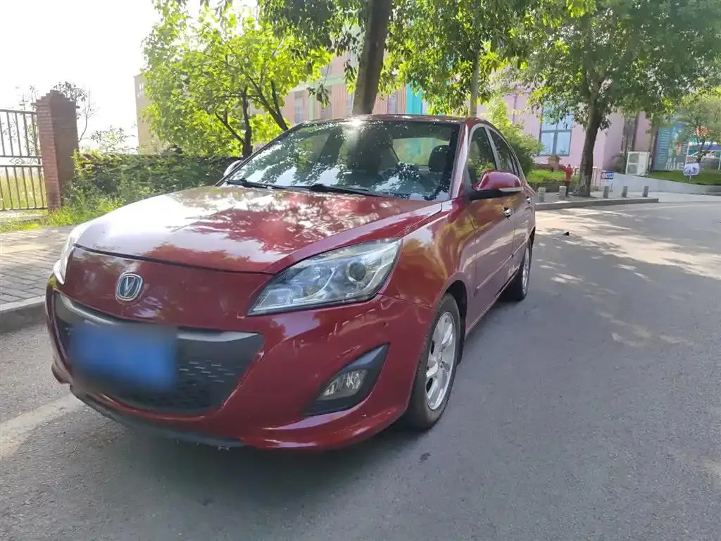 Changan Changan Alsvin V5 — Red