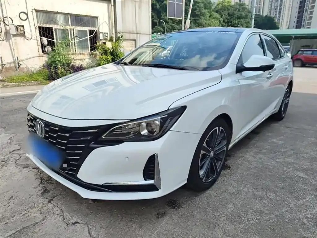Changan Raeton CC Raeton CC 2022 Blue Whale Edition 1.5T DCT Premium Edition — photo 1