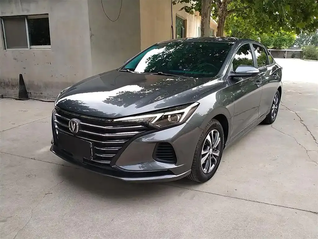 Changan Eado Eado 2022 PLUS 1.6L GDI CVT Luxury Edition — photo 1