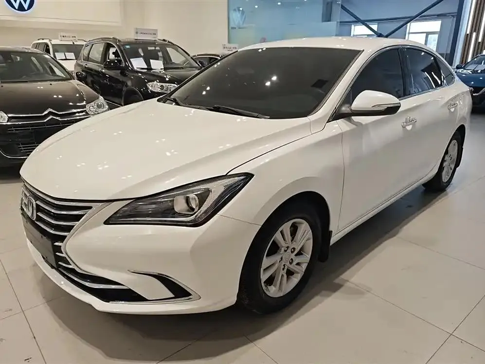 Changan Eado Eado 2019 1.6L GDI Manual Value Edition National VI — photo 1
