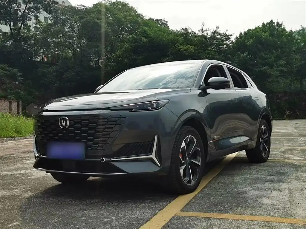Changan Changan UNI-K iDD — Silver Gray