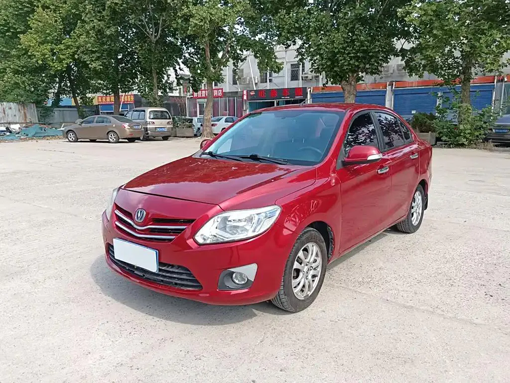 Changan Changan Alsvin V3 — أحمر