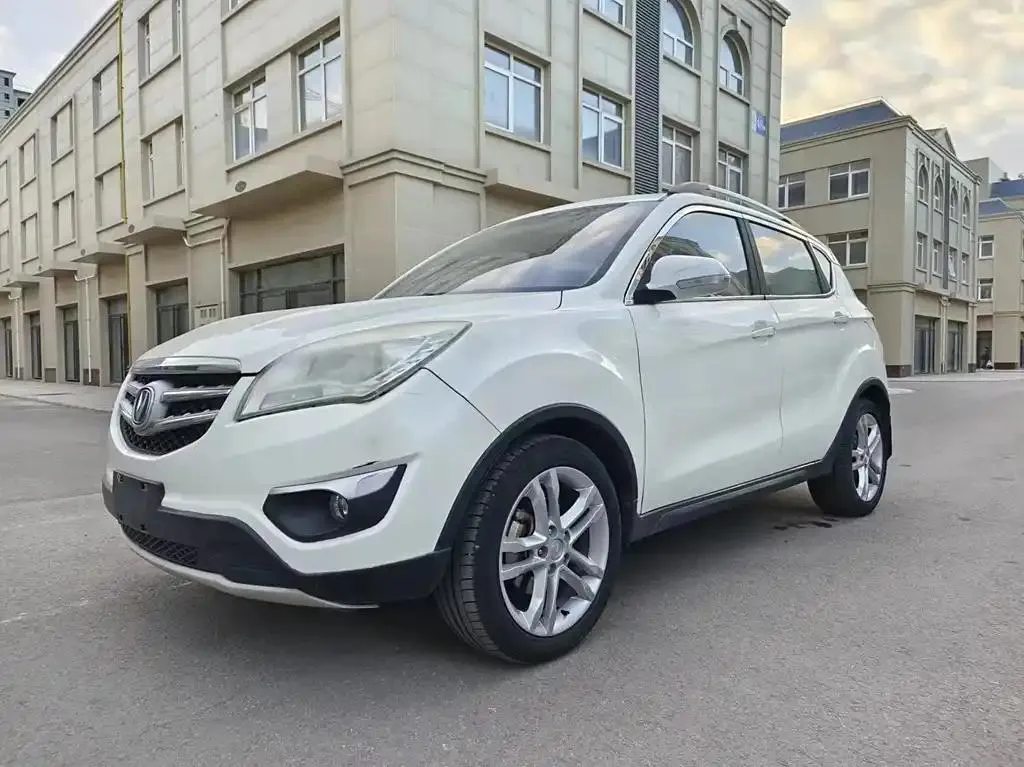 Changan CS35 CS35 2015 1.6L Manual Comfort Edition National IV — photo 1