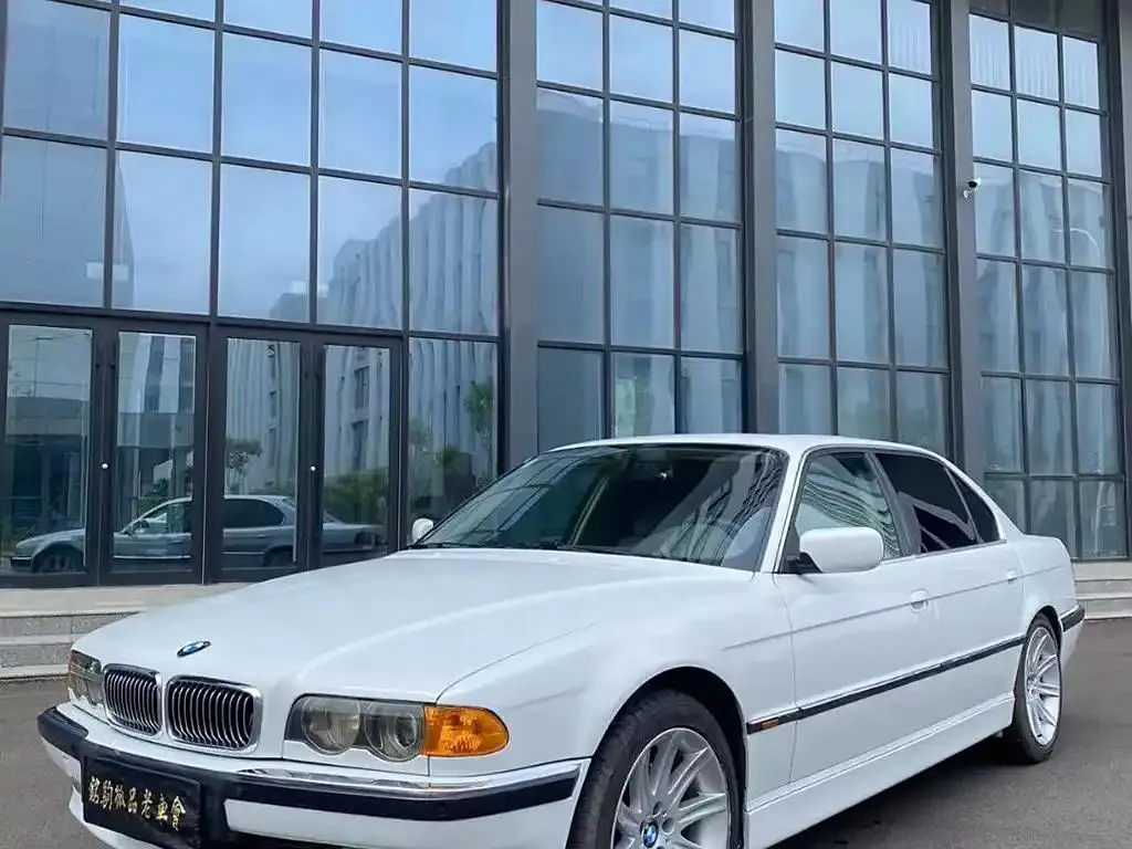 BMW 7 Series 7 Series 2000 728iL — photo 1