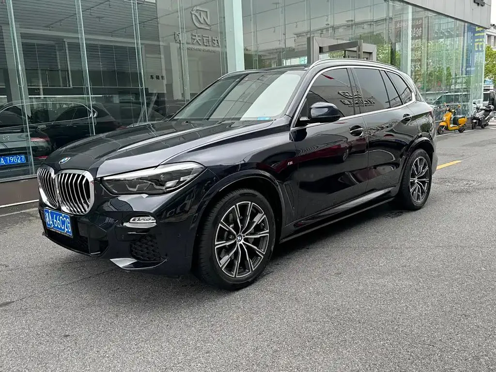 BMW X5 (Imported) X5 Imported 2021 xDrive30i X Design Package — photo 1