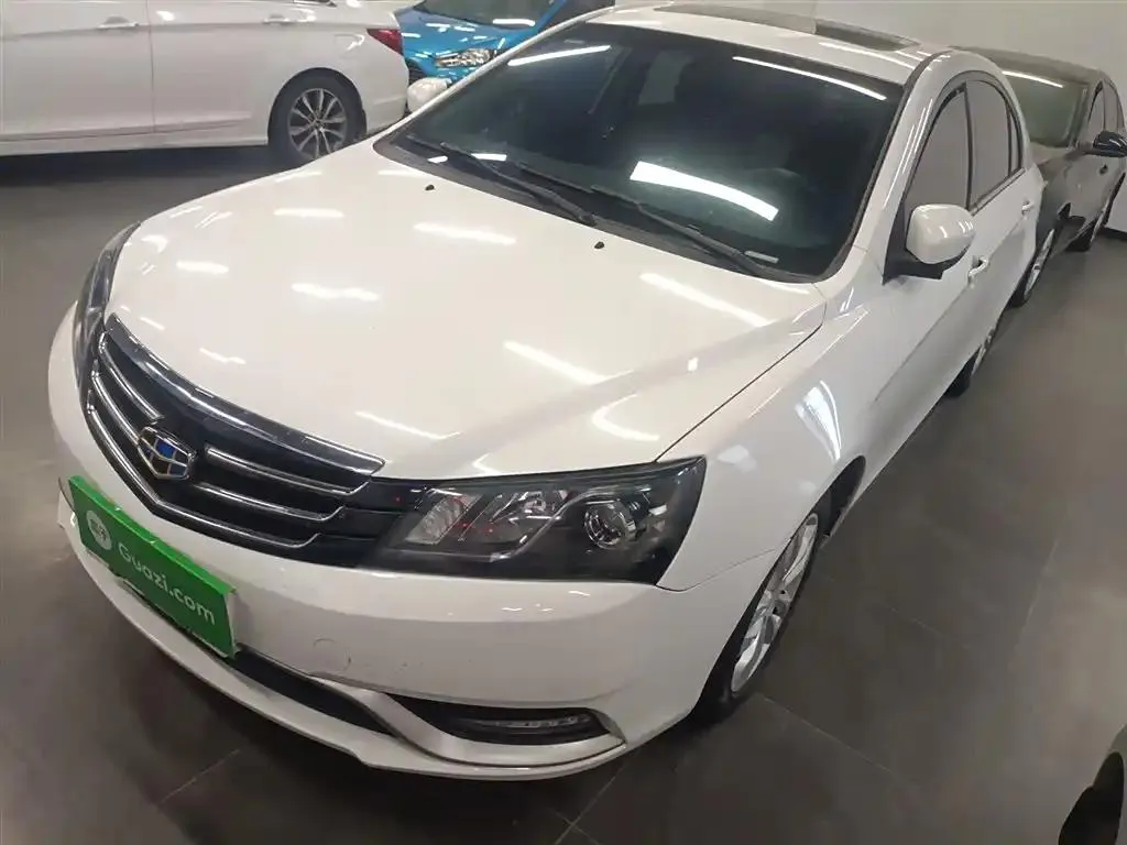 Geely Emgrand Emgrand 2015 Sedan 1.5L CVT Up Version — photo 1