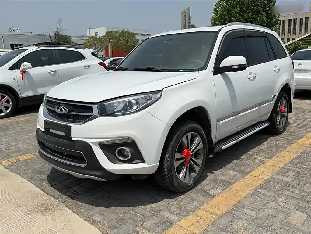 Chery Tiggo 3 Tiggo 3 2015 1.6L CVT Zhishang Commemorative Edition — photo 1