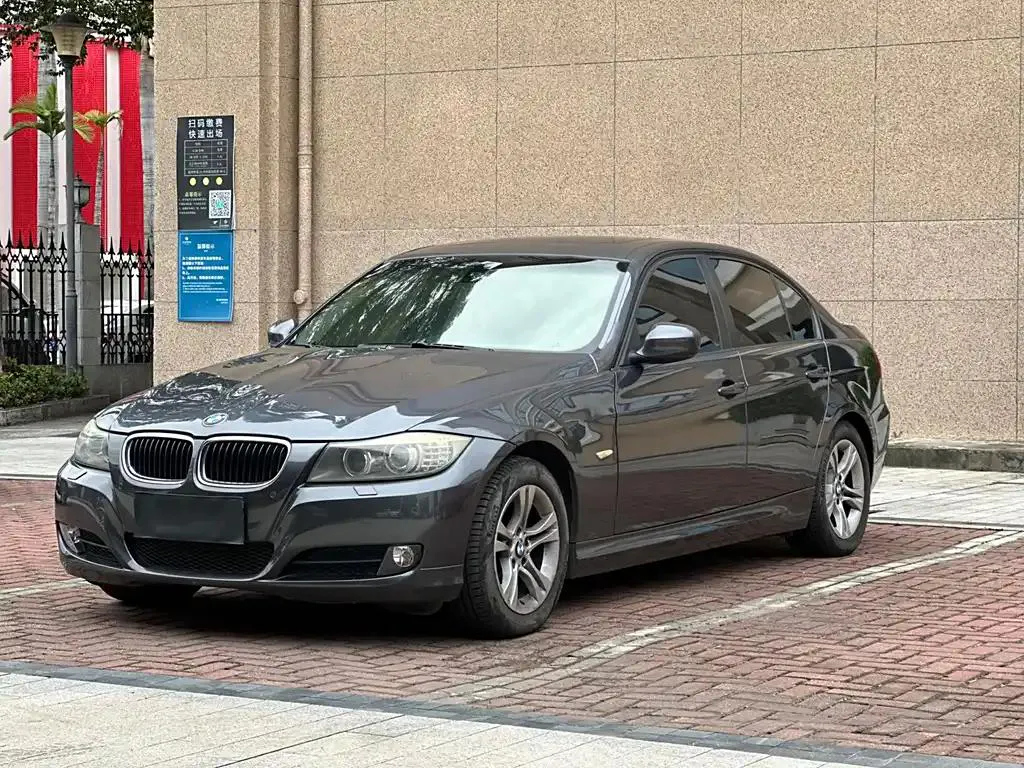 BMW 3 Series 3 Series 2009 320i Luxury — photo 1