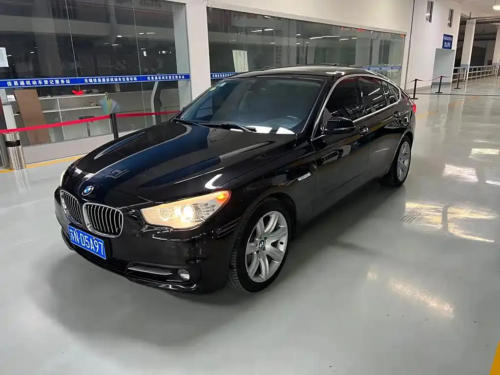 BMW 5 Series 5 Series GT 2015 535i xDrive — photo 1