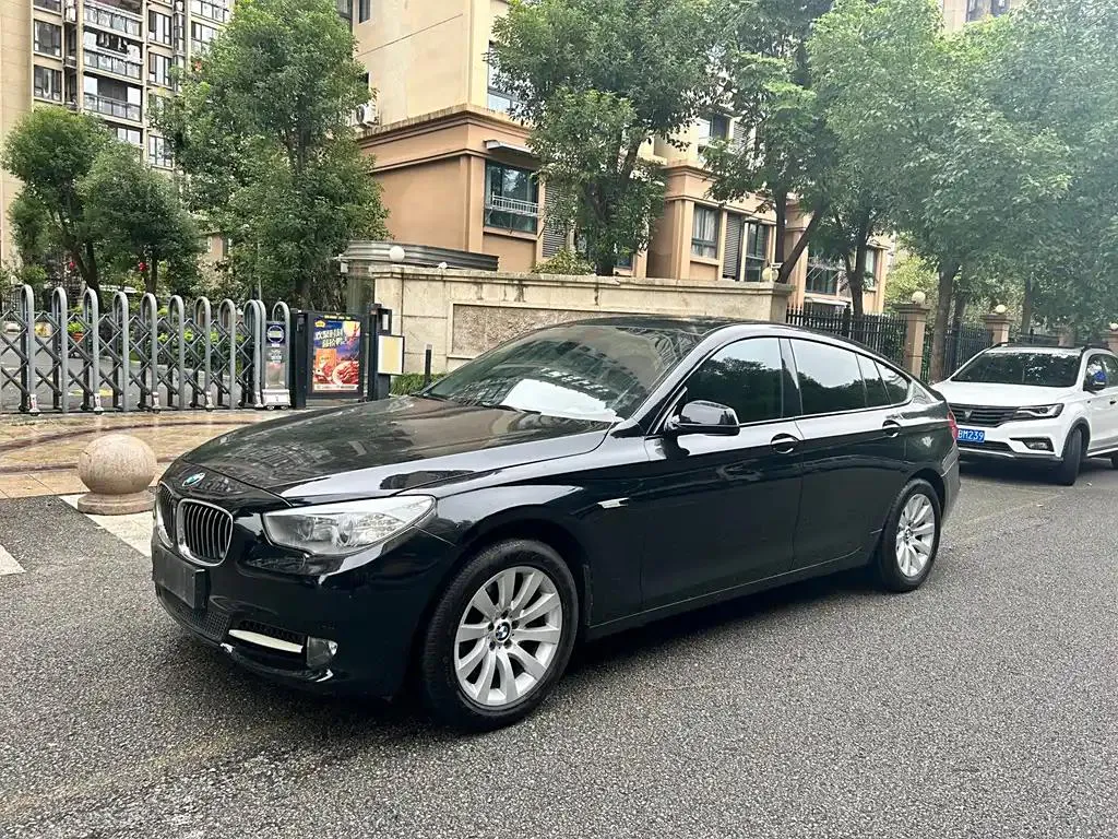 BMW 5 Series 5 Series GT 2011 535i xDrive Luxury — photo 1