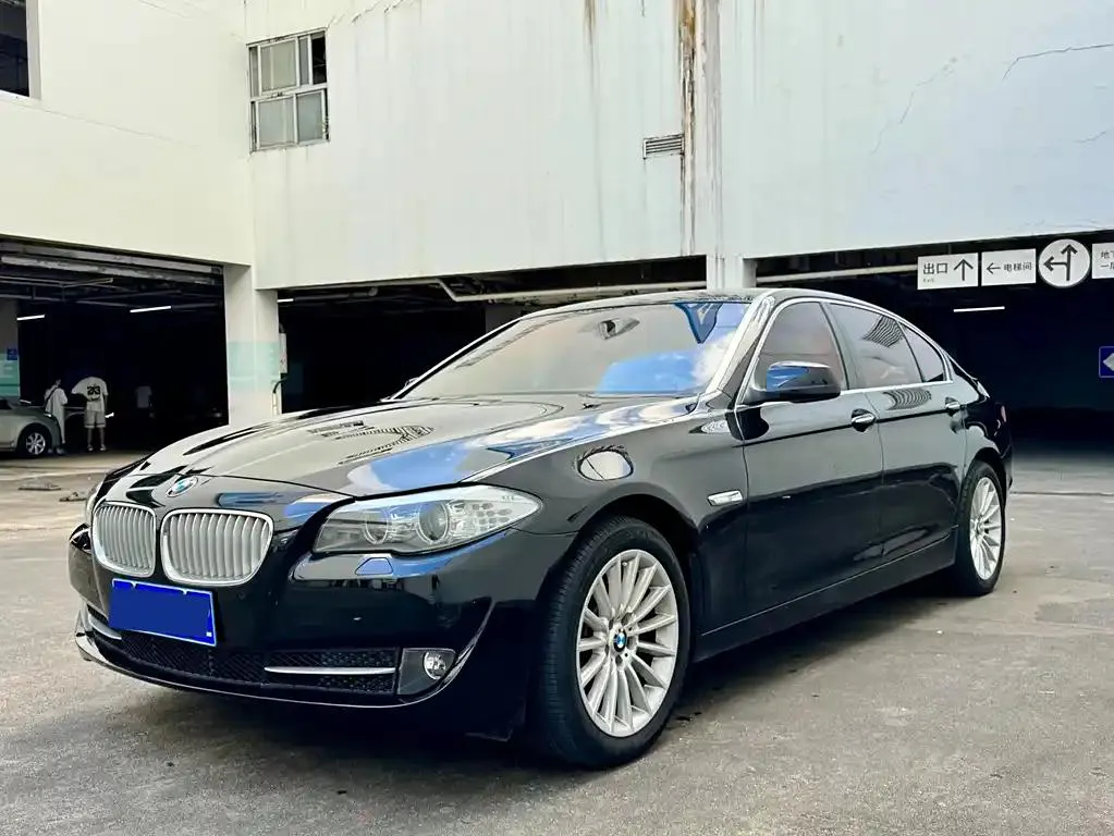 BMW 5 Series 5 Series 2012 535Li Luxury — photo 1