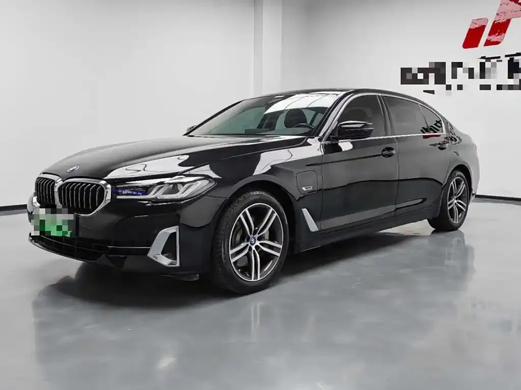 BMW BMW 5 Series — Black